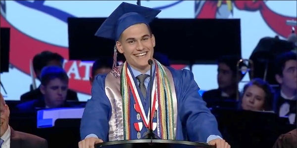 Brutally Honest Valedictorian Regrets Being Top of the Class