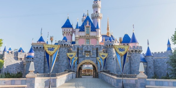 A Brief History of Disneyland (Part 1)