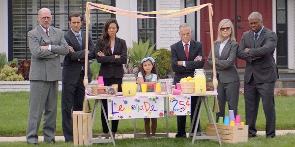 Gov't Cracking Down on Kids' Lemonade Stands